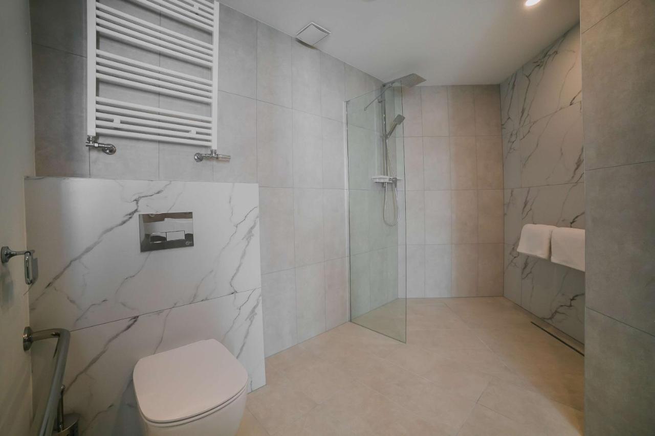 B&B Hotel Warsaw East Екстериор снимка