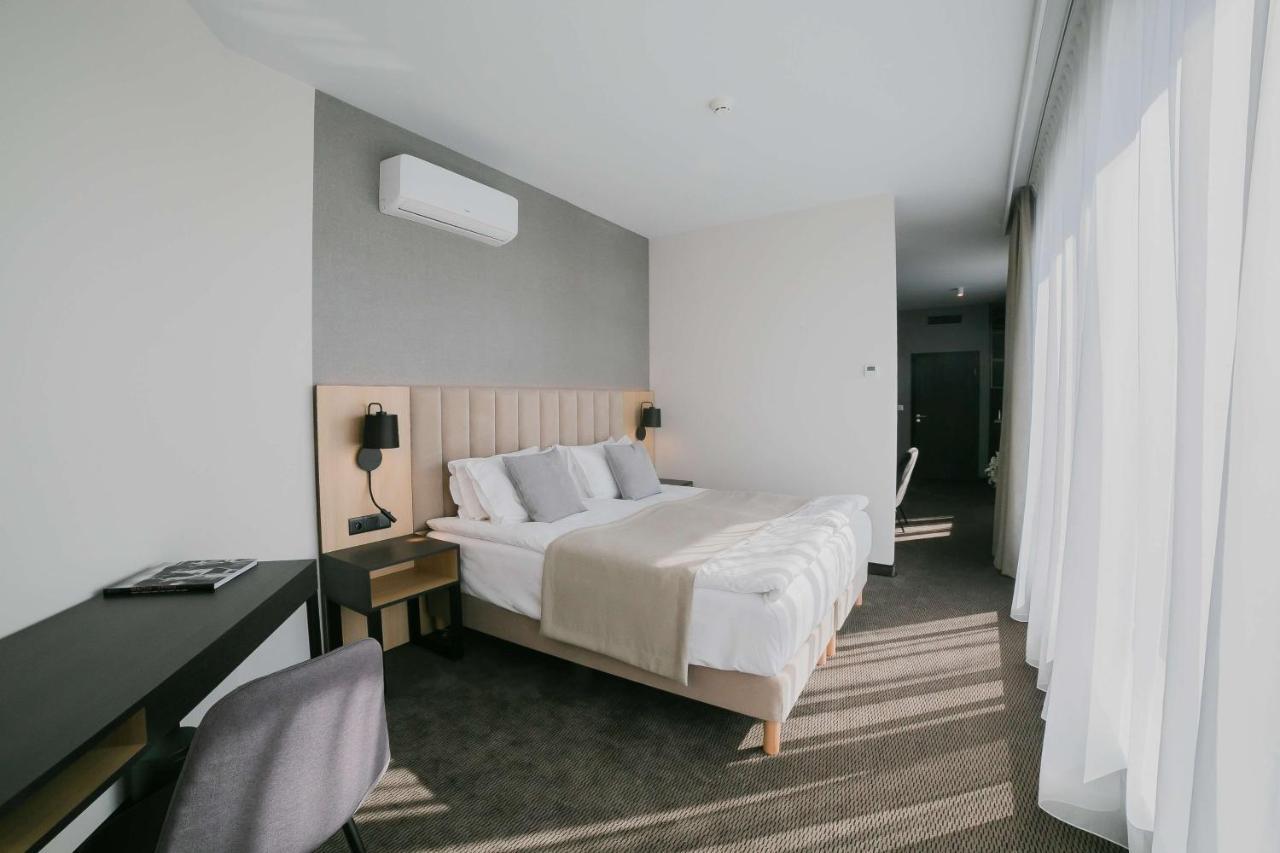 B&B Hotel Warsaw East Екстериор снимка