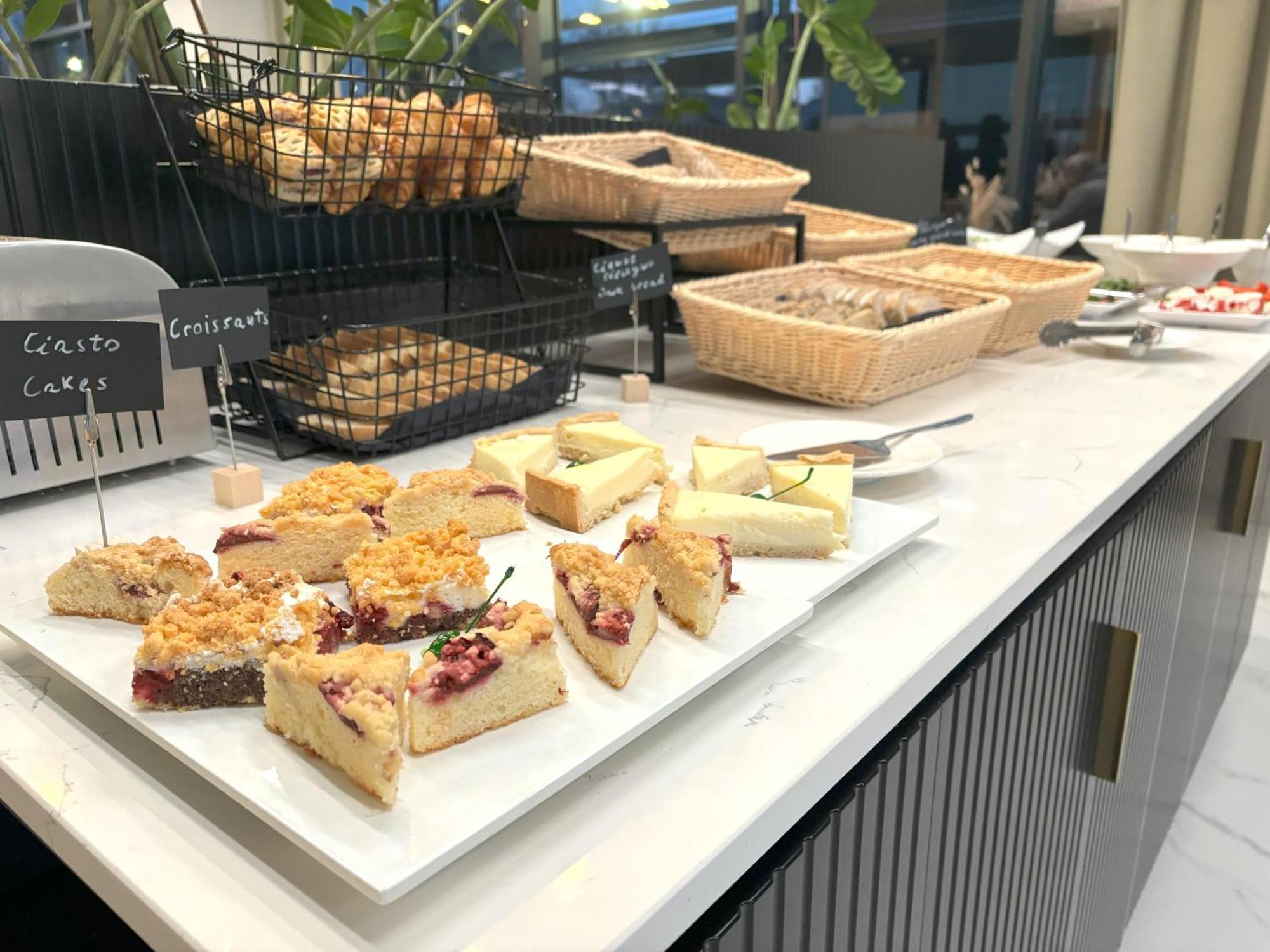 B&B Hotel Warsaw East Екстериор снимка